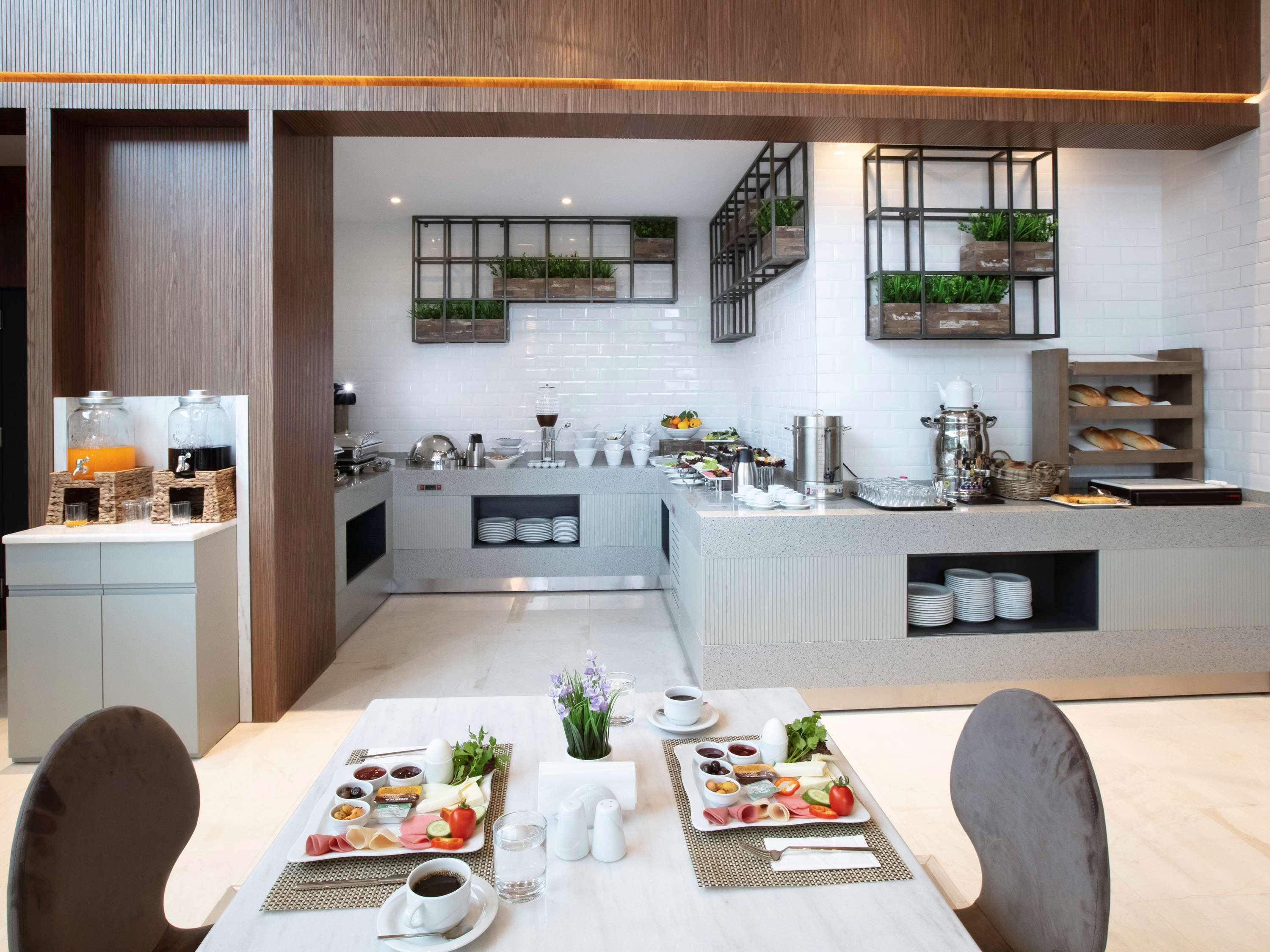Ibis Styles Bornova Готель Ізмір