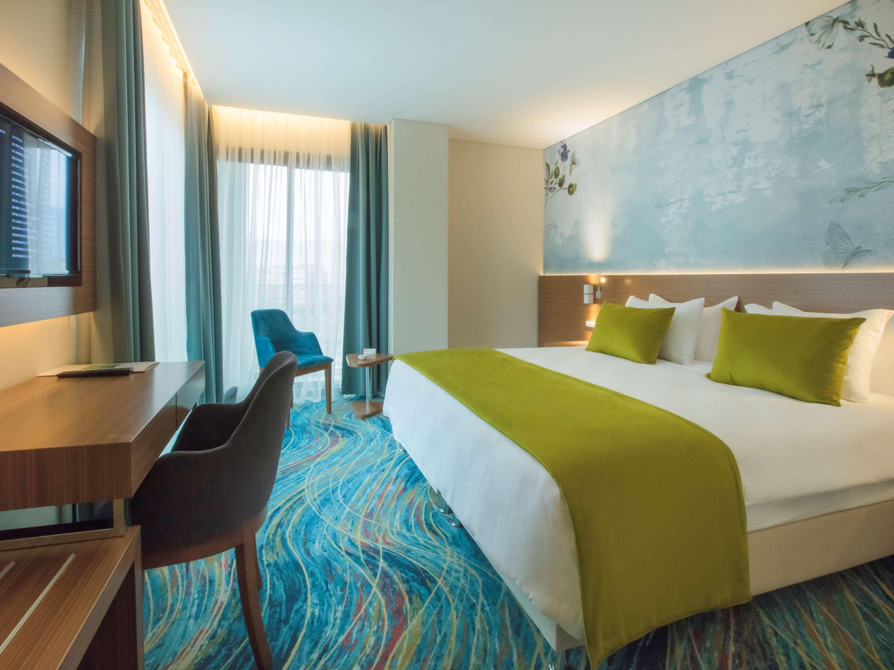 Ibis Styles Bornova Отель