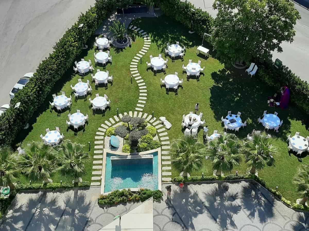 Ibis Styles Bornova Отель Измир