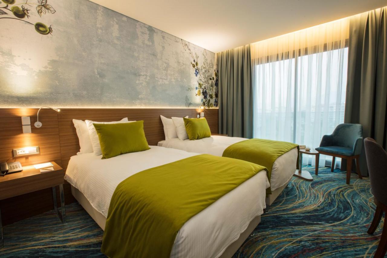 Отель Ibis Styles Bornova